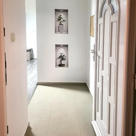 Apartament Mirko I Jela *
